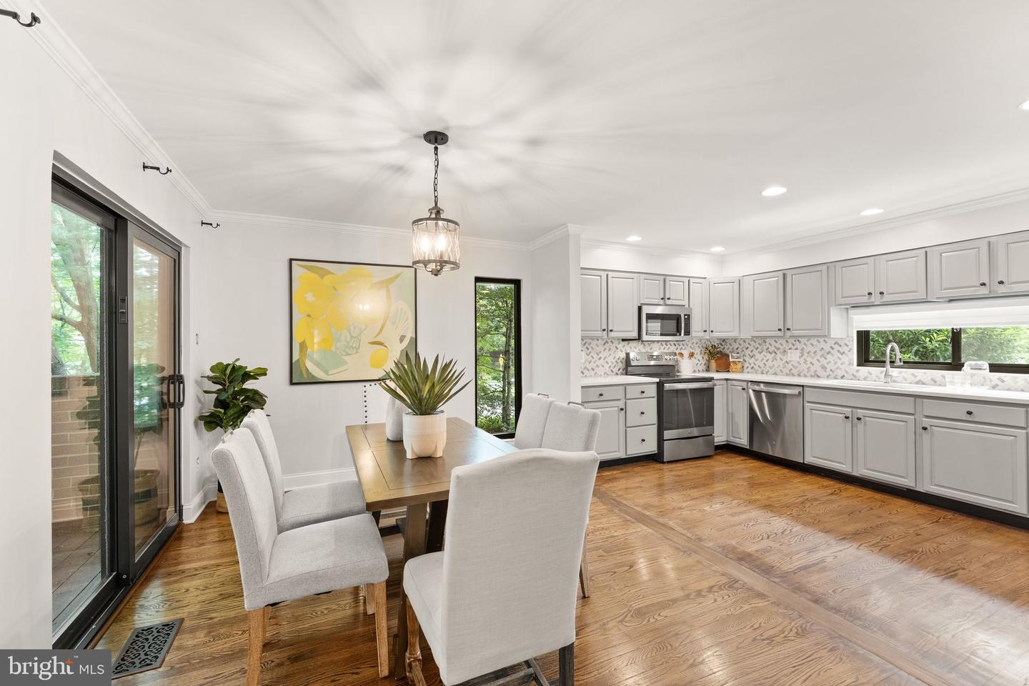 11639 HUNTERS GREEN CT, RESTON, Virginia 20191, 4 Bedrooms Bedrooms, ,3 BathroomsBathrooms,Residential,For sale,11639 HUNTERS GREEN CT,VAFX2247686 MLS # VAFX2247686