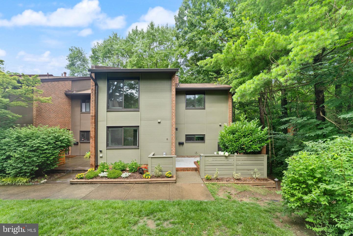 11639 HUNTERS GREEN CT, RESTON, Virginia 20191, 4 Bedrooms Bedrooms, ,3 BathroomsBathrooms,Residential,For sale,11639 HUNTERS GREEN CT,VAFX2247686 MLS # VAFX2247686
