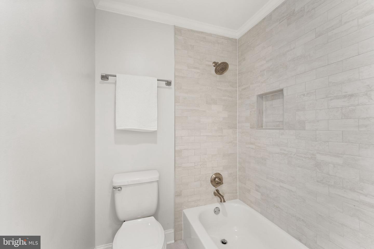 11639 HUNTERS GREEN CT, RESTON, Virginia 20191, 4 Bedrooms Bedrooms, ,3 BathroomsBathrooms,Residential,For sale,11639 HUNTERS GREEN CT,VAFX2247686 MLS # VAFX2247686