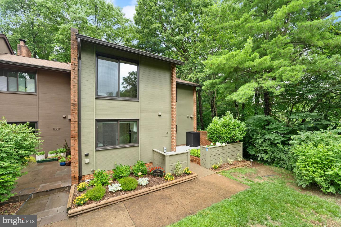 11639 HUNTERS GREEN CT, RESTON, Virginia 20191, 4 Bedrooms Bedrooms, ,3 BathroomsBathrooms,Residential,For sale,11639 HUNTERS GREEN CT,VAFX2247686 MLS # VAFX2247686