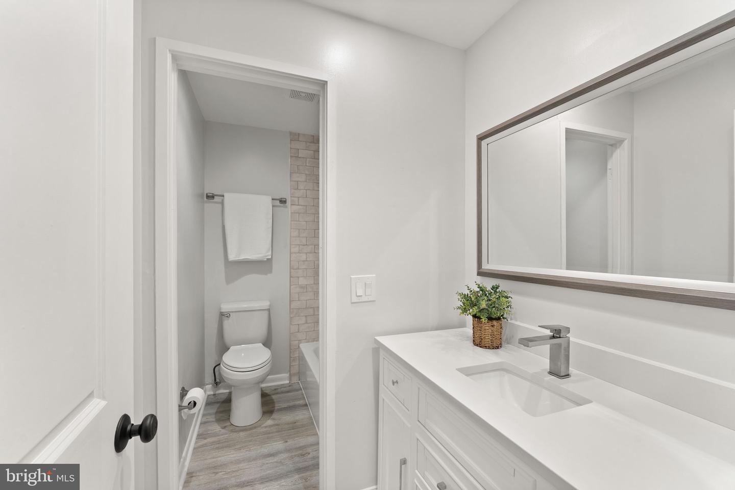 11639 HUNTERS GREEN CT, RESTON, Virginia 20191, 4 Bedrooms Bedrooms, ,3 BathroomsBathrooms,Residential,For sale,11639 HUNTERS GREEN CT,VAFX2247686 MLS # VAFX2247686