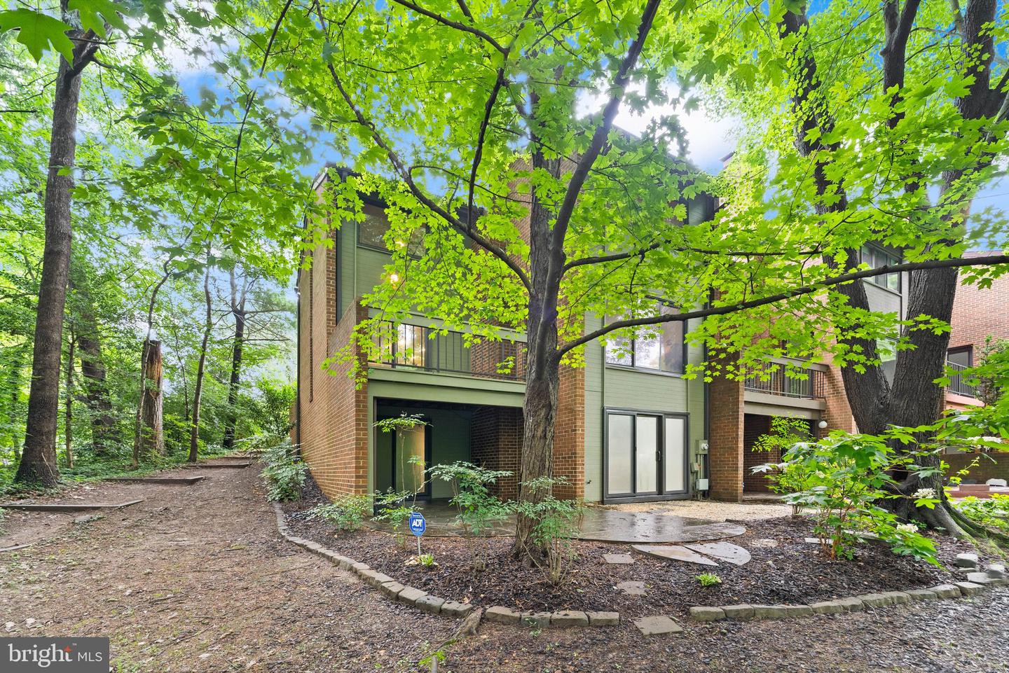 11639 HUNTERS GREEN CT, RESTON, Virginia 20191, 4 Bedrooms Bedrooms, ,3 BathroomsBathrooms,Residential,For sale,11639 HUNTERS GREEN CT,VAFX2247686 MLS # VAFX2247686
