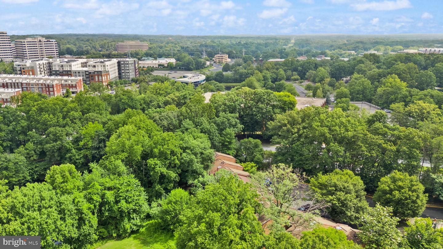 11639 HUNTERS GREEN CT, RESTON, Virginia 20191, 4 Bedrooms Bedrooms, ,3 BathroomsBathrooms,Residential,For sale,11639 HUNTERS GREEN CT,VAFX2247686 MLS # VAFX2247686