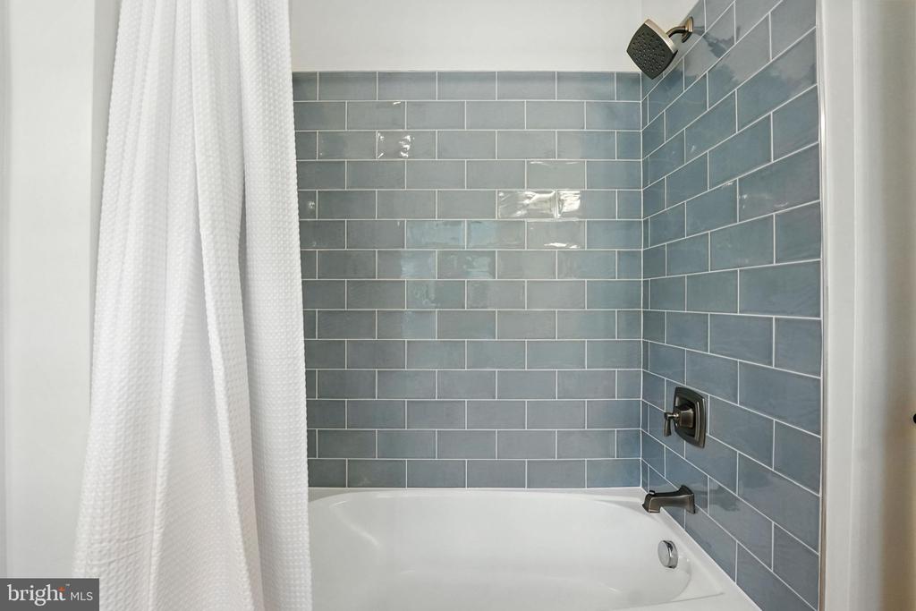11220 CHIVALRY CHASE LN, SPOTSYLVANIA, Virginia 22551, 4 Bedrooms Bedrooms, ,4 BathroomsBathrooms,Residential,11220 CHIVALRY CHASE LN,VASP2034074 MLS # VASP2034074