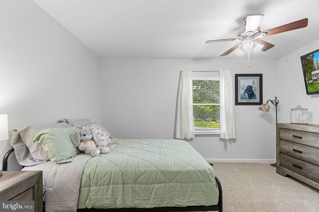 4 PALOMINO CT, SPOTSYLVANIA, Virginia 22551, 3 Bedrooms Bedrooms, ,3 BathroomsBathrooms,Residential,4 PALOMINO CT,VASP2034034 MLS # VASP2034034