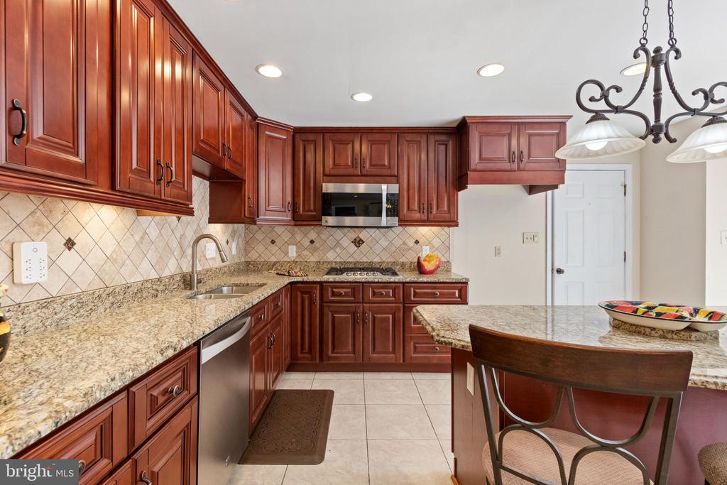 8107 WATERFORD DR, SPOTSYLVANIA, Virginia 22551, 5 Bedrooms Bedrooms, ,4 BathroomsBathrooms,Residential,8107 WATERFORD DR,VASP2034038 MLS # VASP2034038