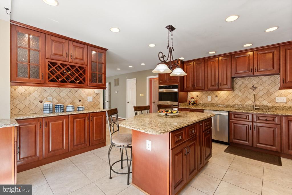 8107 WATERFORD DR, SPOTSYLVANIA, Virginia 22551, 5 Bedrooms Bedrooms, ,4 BathroomsBathrooms,Residential,8107 WATERFORD DR,VASP2034038 MLS # VASP2034038