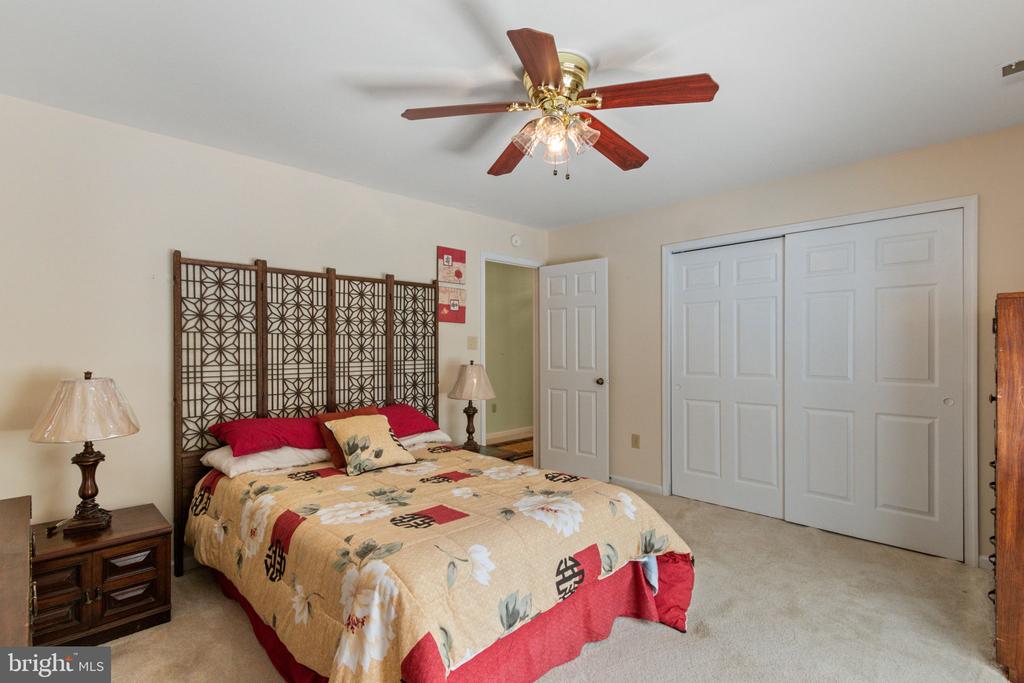 8107 WATERFORD DR, SPOTSYLVANIA, Virginia 22551, 5 Bedrooms Bedrooms, ,4 BathroomsBathrooms,Residential,8107 WATERFORD DR,VASP2034038 MLS # VASP2034038