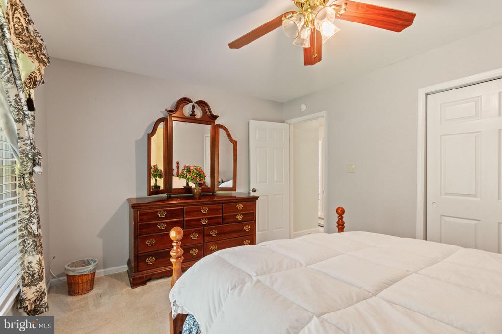 8107 WATERFORD DR, SPOTSYLVANIA, Virginia 22551, 5 Bedrooms Bedrooms, ,4 BathroomsBathrooms,Residential,8107 WATERFORD DR,VASP2034038 MLS # VASP2034038