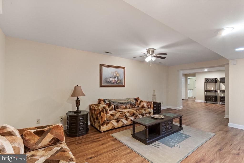 8107 WATERFORD DR, SPOTSYLVANIA, Virginia 22551, 5 Bedrooms Bedrooms, ,4 BathroomsBathrooms,Residential,8107 WATERFORD DR,VASP2034038 MLS # VASP2034038
