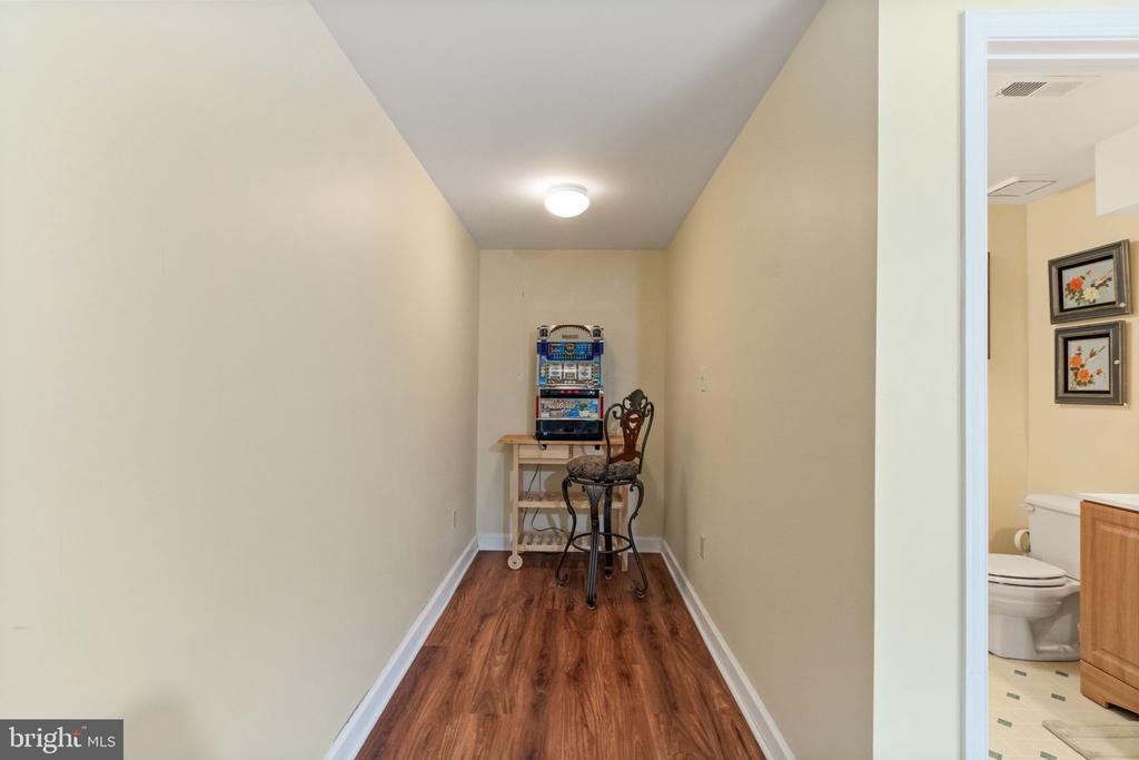 8107 WATERFORD DR, SPOTSYLVANIA, Virginia 22551, 5 Bedrooms Bedrooms, ,4 BathroomsBathrooms,Residential,8107 WATERFORD DR,VASP2034038 MLS # VASP2034038