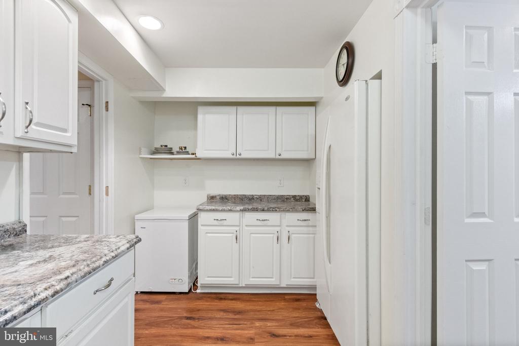 8107 WATERFORD DR, SPOTSYLVANIA, Virginia 22551, 5 Bedrooms Bedrooms, ,4 BathroomsBathrooms,Residential,8107 WATERFORD DR,VASP2034038 MLS # VASP2034038
