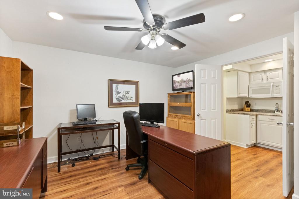 8107 WATERFORD DR, SPOTSYLVANIA, Virginia 22551, 5 Bedrooms Bedrooms, ,4 BathroomsBathrooms,Residential,8107 WATERFORD DR,VASP2034038 MLS # VASP2034038