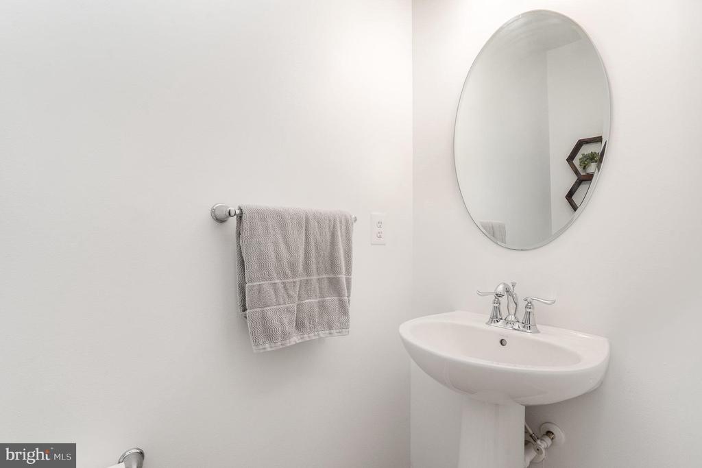 9523 FALL HAVEN RD, FREDERICKSBURG, Virginia 22407, 4 Bedrooms Bedrooms, ,2 BathroomsBathrooms,Residential,9523 FALL HAVEN RD,VASP2034086 MLS # VASP2034086