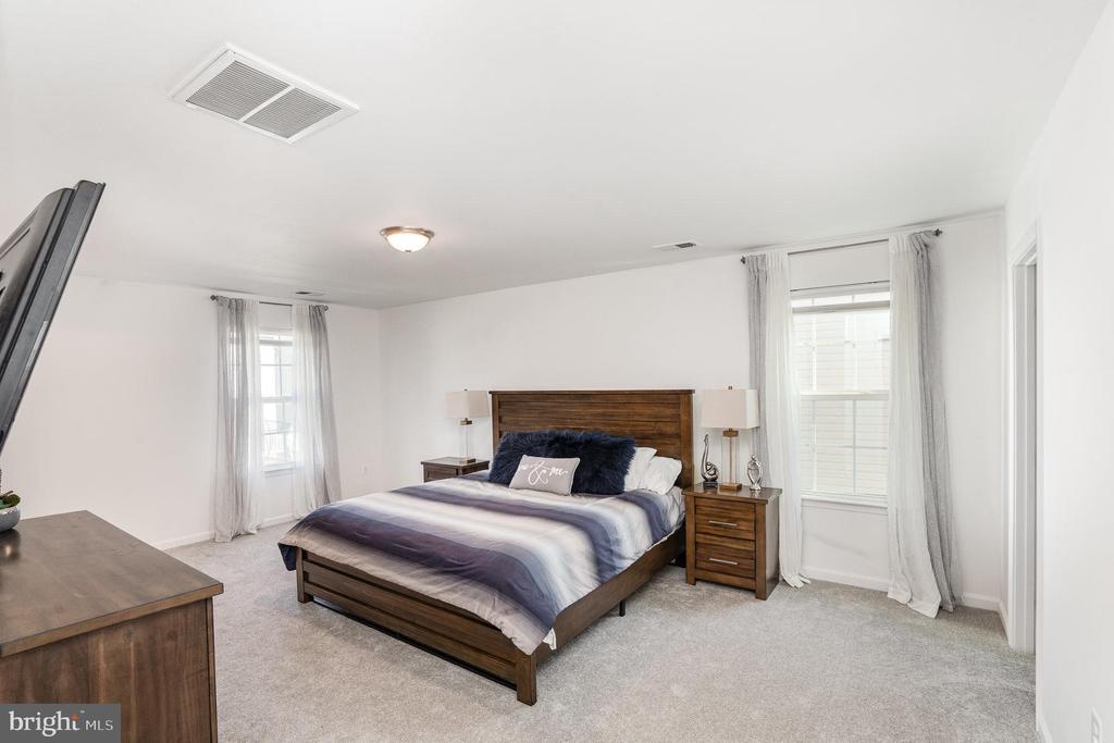 9523 FALL HAVEN RD, FREDERICKSBURG, Virginia 22407, 4 Bedrooms Bedrooms, ,2 BathroomsBathrooms,Residential,9523 FALL HAVEN RD,VASP2034086 MLS # VASP2034086