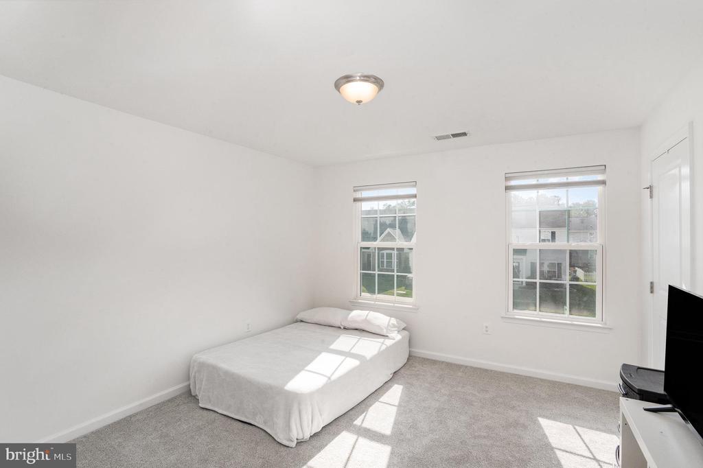 9523 FALL HAVEN RD, FREDERICKSBURG, Virginia 22407, 4 Bedrooms Bedrooms, ,2 BathroomsBathrooms,Residential,9523 FALL HAVEN RD,VASP2034086 MLS # VASP2034086