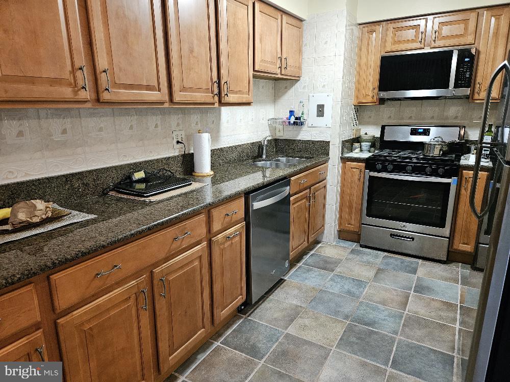 4420 BRIARWOOD CT N #24, ANNANDALE, Virginia 22003, 1 Bedroom Bedrooms, ,1 BathroomBathrooms,Residential,For sale,4420 BRIARWOOD CT N #24,VAFX2247858 MLS # VAFX2247858