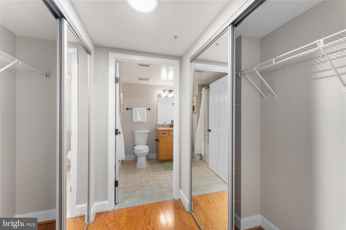 1205 N GARFIELD ST #711, ARLINGTON, Virginia 22201, 1 Bedroom Bedrooms, ,1 BathroomBathrooms,Residential,For sale,1205 N GARFIELD ST #711,VAAR2059330 MLS # VAAR2059330