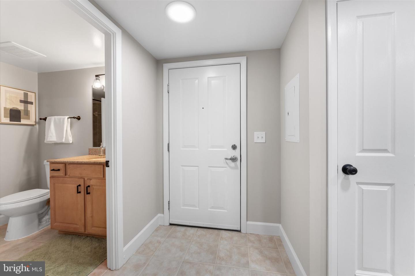 1205 N GARFIELD ST #711, ARLINGTON, Virginia 22201, 1 Bedroom Bedrooms, ,1 BathroomBathrooms,Residential,For sale,1205 N GARFIELD ST #711,VAAR2059330 MLS # VAAR2059330