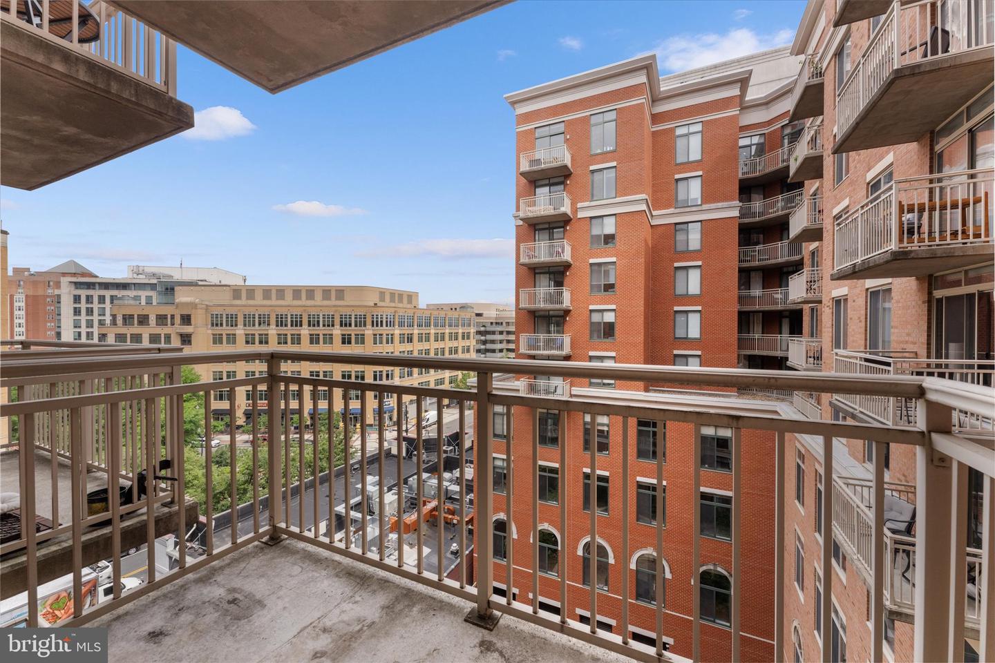 1205 N GARFIELD ST #711, ARLINGTON, Virginia 22201, 1 Bedroom Bedrooms, ,1 BathroomBathrooms,Residential,For sale,1205 N GARFIELD ST #711,VAAR2059330 MLS # VAAR2059330