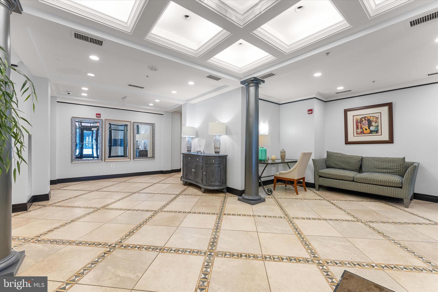 1205 N GARFIELD ST #711, ARLINGTON, Virginia 22201, 1 Bedroom Bedrooms, ,1 BathroomBathrooms,Residential,For sale,1205 N GARFIELD ST #711,VAAR2059330 MLS # VAAR2059330