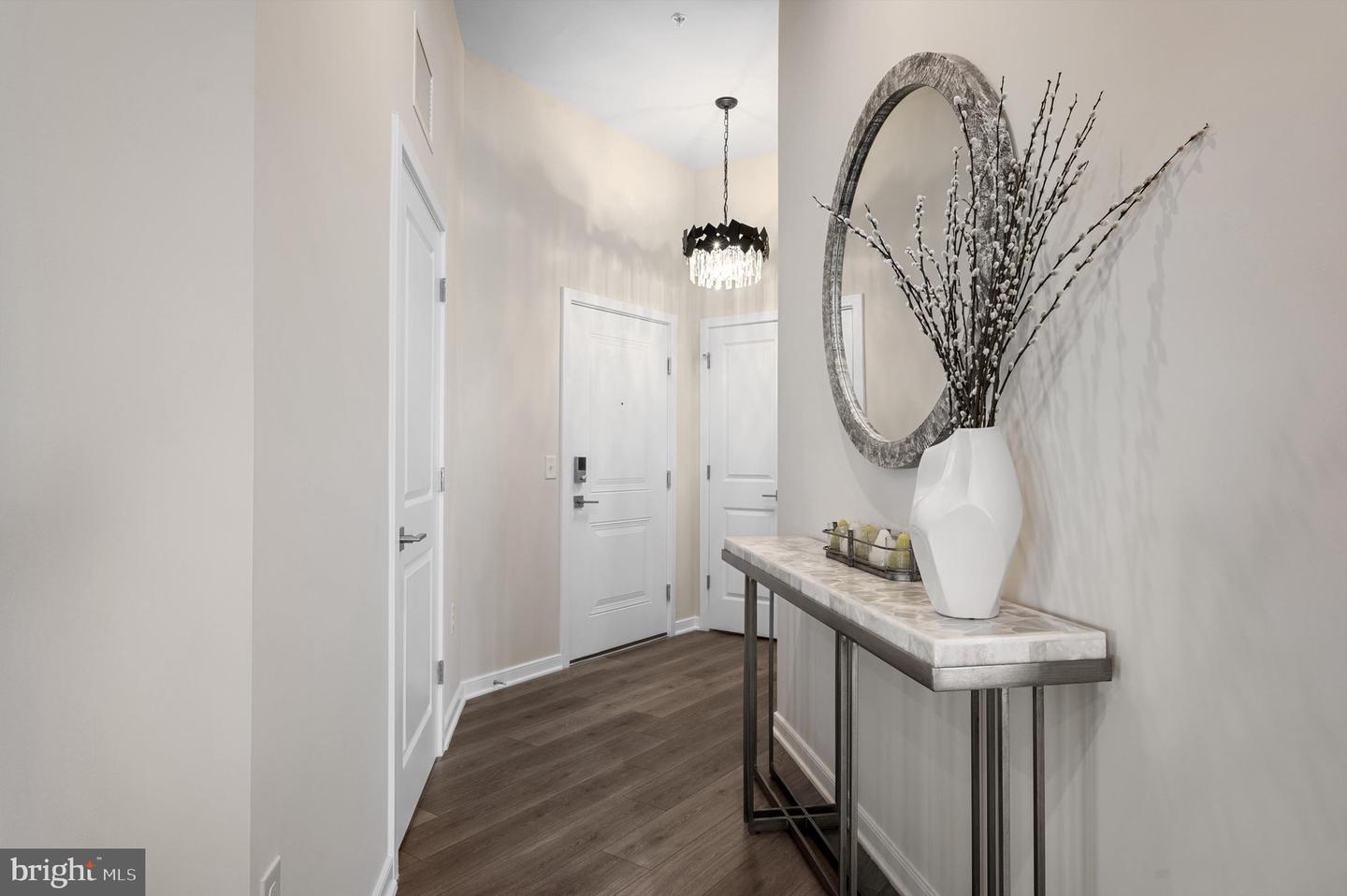 750 MOUNT AIRY TER NE #402, LEESBURG, Virginia 20176, 2 Bedrooms Bedrooms, ,2 BathroomsBathrooms,Residential,For sale,750 MOUNT AIRY TER NE #402,VALO2099826 MLS # VALO2099826