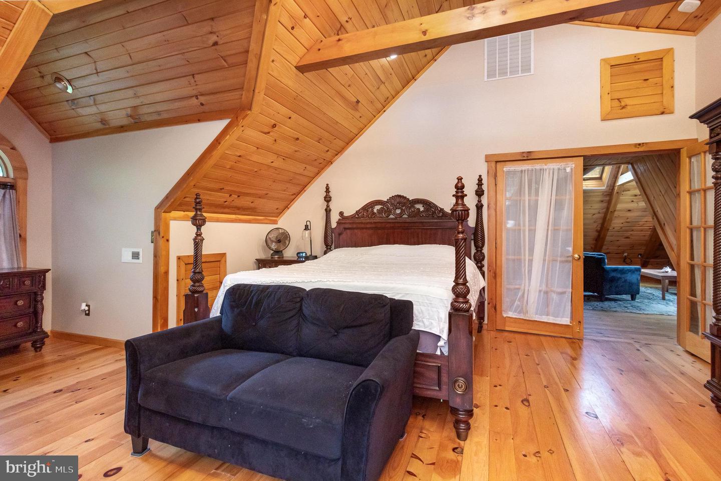 4323 MOUNT EPHRAIM RD, SUMERDUCK, Virginia 22742, 6 Bedrooms Bedrooms, ,5 BathroomsBathrooms,Residential,For sale,4323 MOUNT EPHRAIM RD,VAFQ2017086 MLS # VAFQ2017086