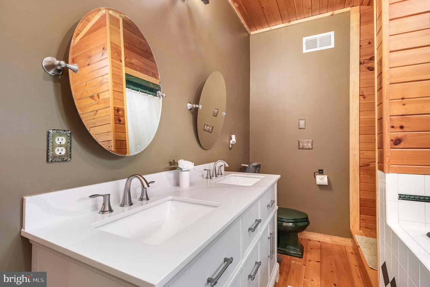 4323 MOUNT EPHRAIM RD, SUMERDUCK, Virginia 22742, 6 Bedrooms Bedrooms, ,5 BathroomsBathrooms,Residential,For sale,4323 MOUNT EPHRAIM RD,VAFQ2017086 MLS # VAFQ2017086