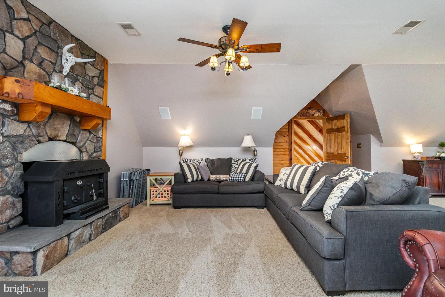 4323 MOUNT EPHRAIM RD, SUMERDUCK, Virginia 22742, 6 Bedrooms Bedrooms, ,5 BathroomsBathrooms,Residential,For sale,4323 MOUNT EPHRAIM RD,VAFQ2017086 MLS # VAFQ2017086