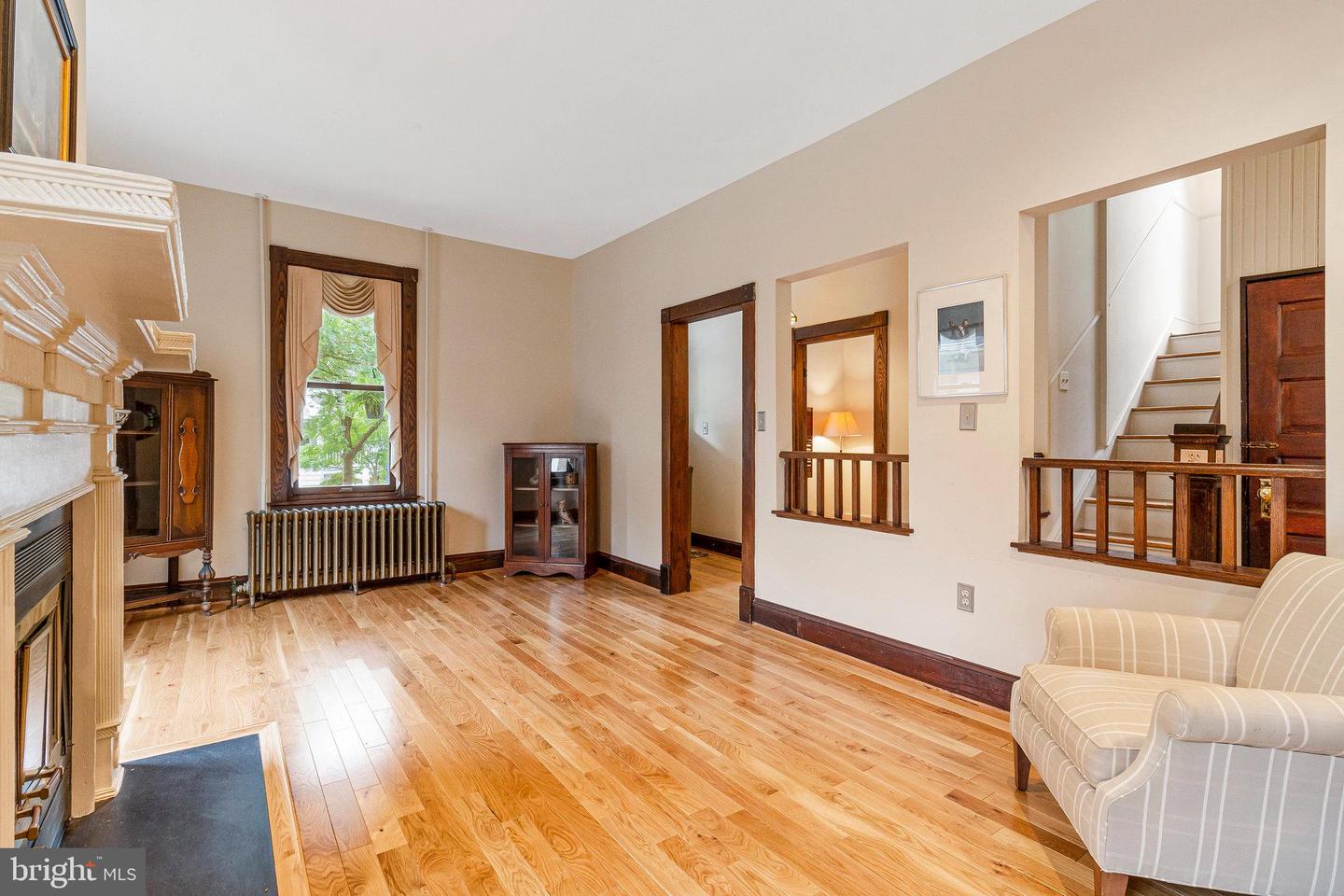 17 CEDAR ST, ALEXANDRIA, Virginia 22301, 4 Bedrooms Bedrooms, ,2 BathroomsBathrooms,Residential,For sale,17 CEDAR ST,VAAX2046628 MLS # VAAX2046628