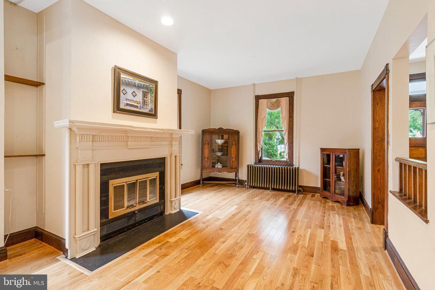 17 CEDAR ST, ALEXANDRIA, Virginia 22301, 4 Bedrooms Bedrooms, ,2 BathroomsBathrooms,Residential,For sale,17 CEDAR ST,VAAX2046628 MLS # VAAX2046628
