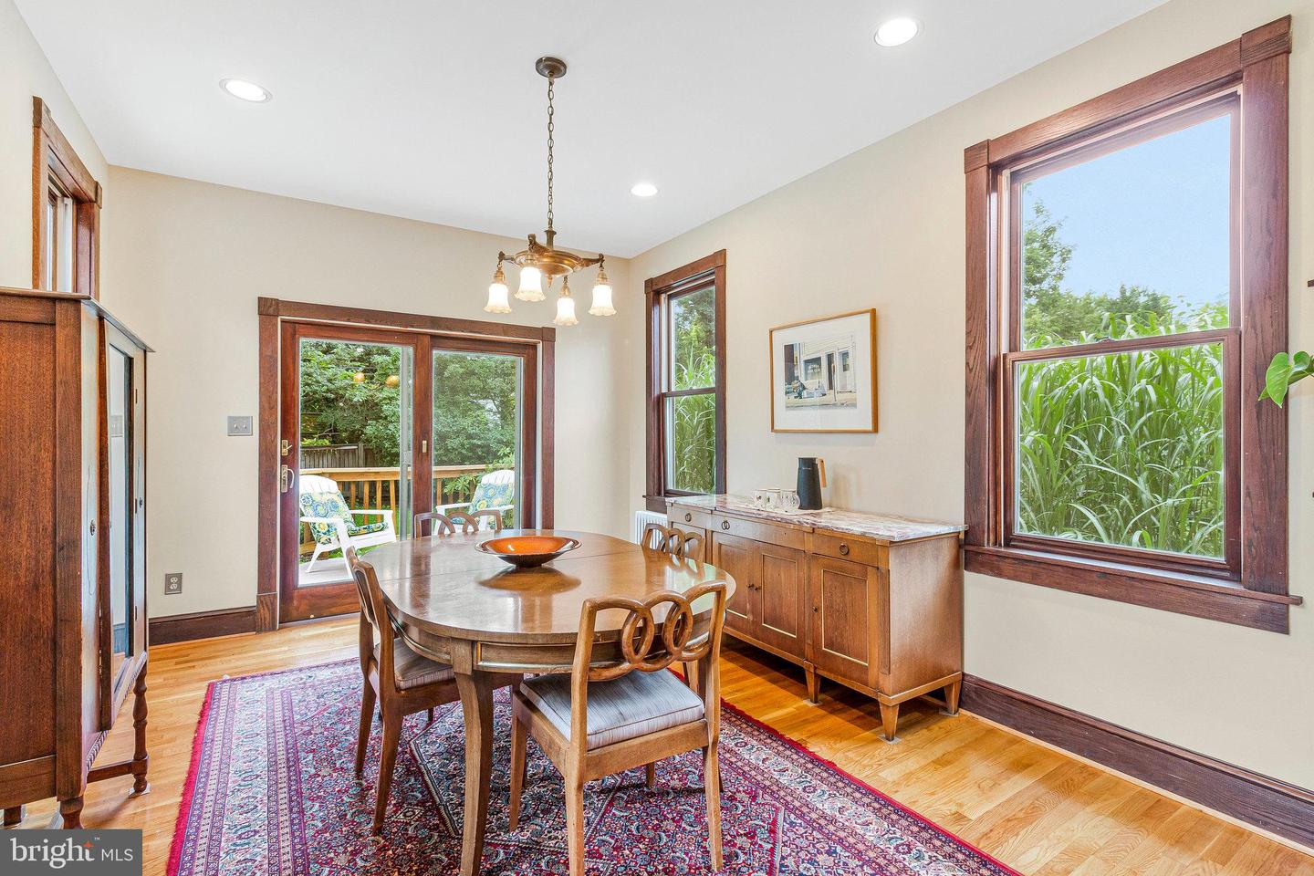 17 CEDAR ST, ALEXANDRIA, Virginia 22301, 4 Bedrooms Bedrooms, ,2 BathroomsBathrooms,Residential,For sale,17 CEDAR ST,VAAX2046628 MLS # VAAX2046628