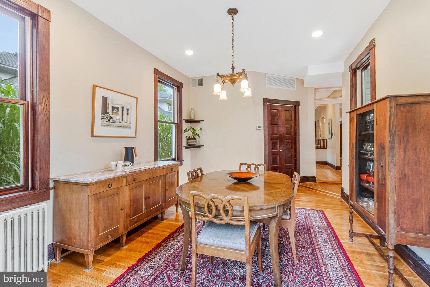 17 CEDAR ST, ALEXANDRIA, Virginia 22301, 4 Bedrooms Bedrooms, ,2 BathroomsBathrooms,Residential,For sale,17 CEDAR ST,VAAX2046628 MLS # VAAX2046628