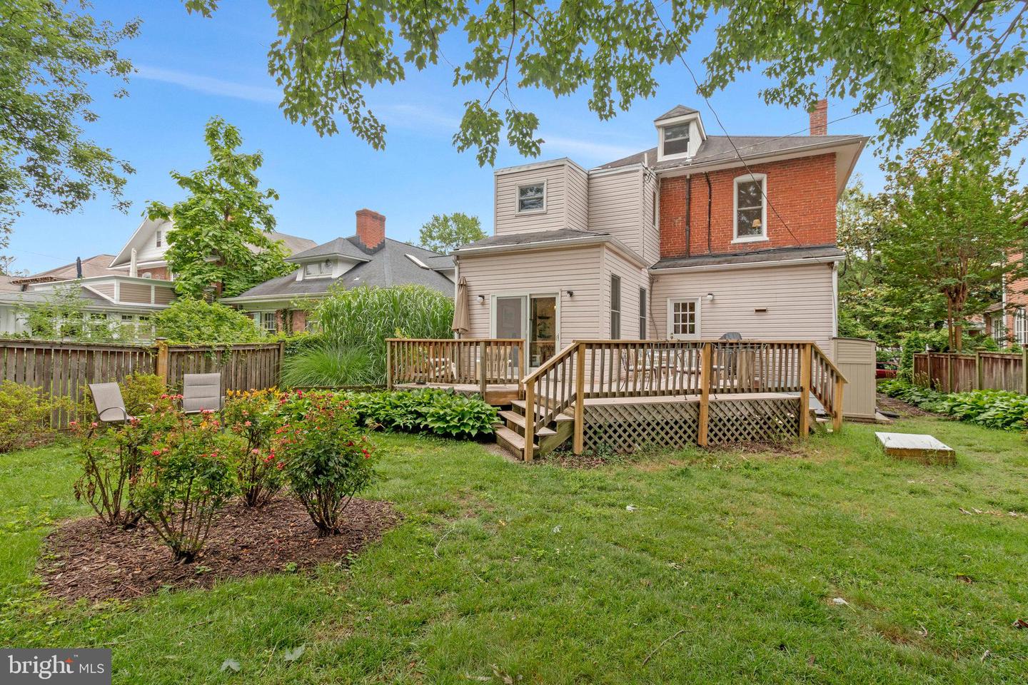 17 CEDAR ST, ALEXANDRIA, Virginia 22301, 4 Bedrooms Bedrooms, ,2 BathroomsBathrooms,Residential,For sale,17 CEDAR ST,VAAX2046628 MLS # VAAX2046628