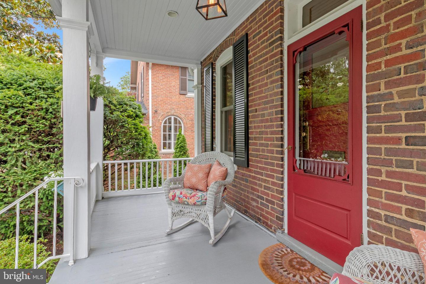 17 CEDAR ST, ALEXANDRIA, Virginia 22301, 4 Bedrooms Bedrooms, ,2 BathroomsBathrooms,Residential,For sale,17 CEDAR ST,VAAX2046628 MLS # VAAX2046628