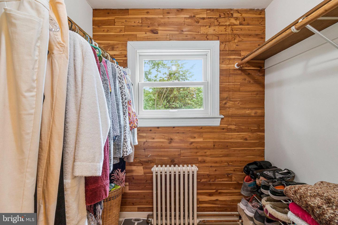 17 CEDAR ST, ALEXANDRIA, Virginia 22301, 4 Bedrooms Bedrooms, ,2 BathroomsBathrooms,Residential,For sale,17 CEDAR ST,VAAX2046628 MLS # VAAX2046628
