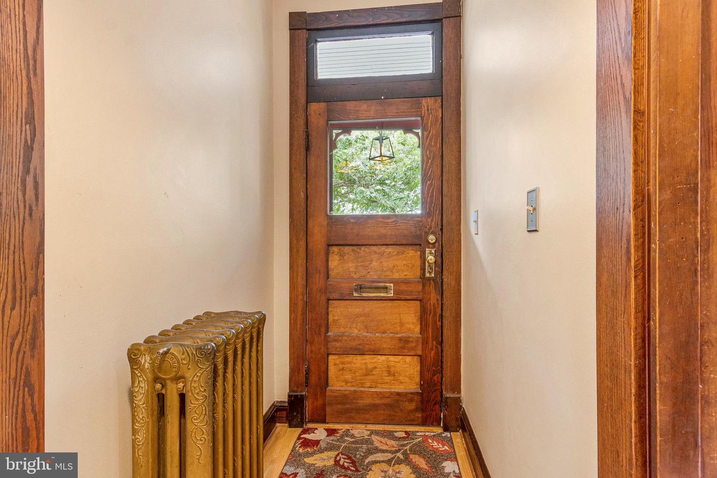 17 CEDAR ST, ALEXANDRIA, Virginia 22301, 4 Bedrooms Bedrooms, ,2 BathroomsBathrooms,Residential,For sale,17 CEDAR ST,VAAX2046628 MLS # VAAX2046628
