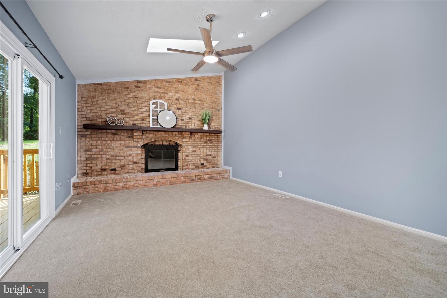 6112 HILLVIEW CT, MANASSAS, Virginia 20112, 5 Bedrooms Bedrooms, ,3 BathroomsBathrooms,Residential,For sale,6112 HILLVIEW CT,VAPW2097332 MLS # VAPW2097332