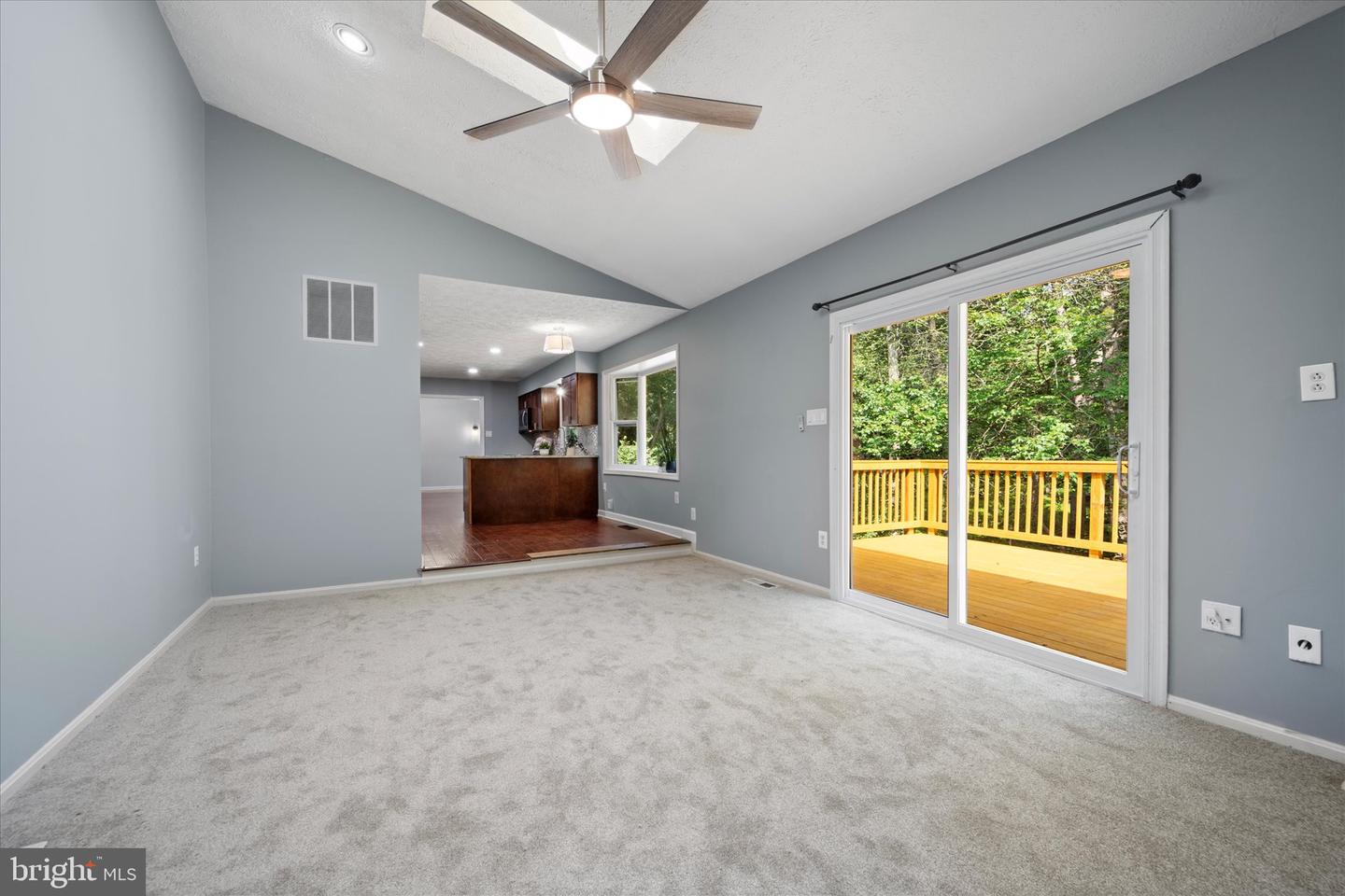 6112 HILLVIEW CT, MANASSAS, Virginia 20112, 5 Bedrooms Bedrooms, ,3 BathroomsBathrooms,Residential,For sale,6112 HILLVIEW CT,VAPW2097332 MLS # VAPW2097332