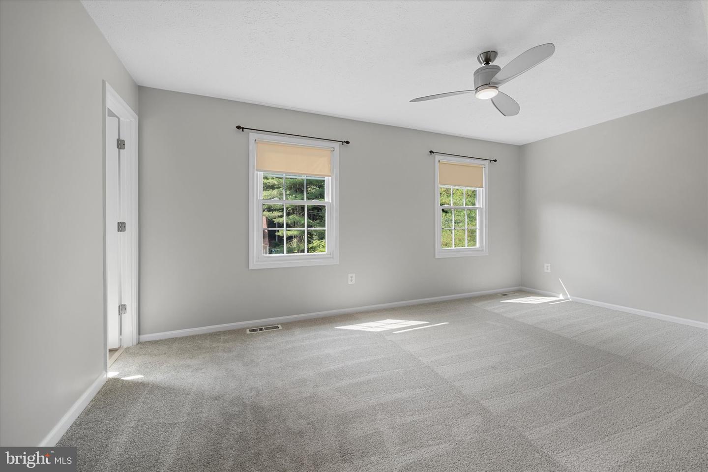 6112 HILLVIEW CT, MANASSAS, Virginia 20112, 5 Bedrooms Bedrooms, ,3 BathroomsBathrooms,Residential,For sale,6112 HILLVIEW CT,VAPW2097332 MLS # VAPW2097332