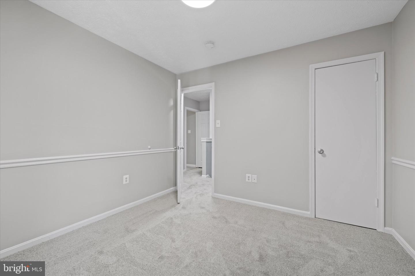 6112 HILLVIEW CT, MANASSAS, Virginia 20112, 5 Bedrooms Bedrooms, ,3 BathroomsBathrooms,Residential,For sale,6112 HILLVIEW CT,VAPW2097332 MLS # VAPW2097332
