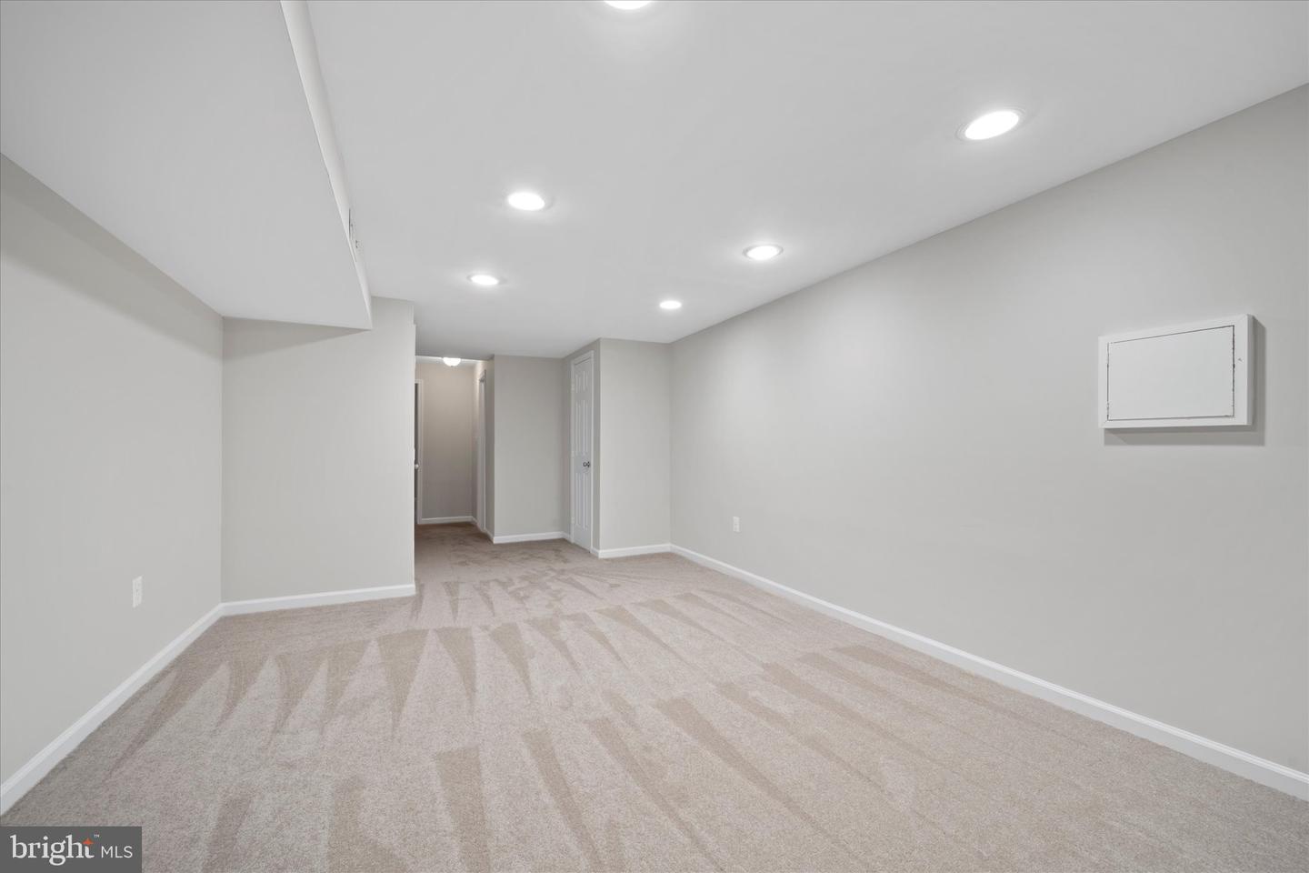 6112 HILLVIEW CT, MANASSAS, Virginia 20112, 5 Bedrooms Bedrooms, ,3 BathroomsBathrooms,Residential,For sale,6112 HILLVIEW CT,VAPW2097332 MLS # VAPW2097332
