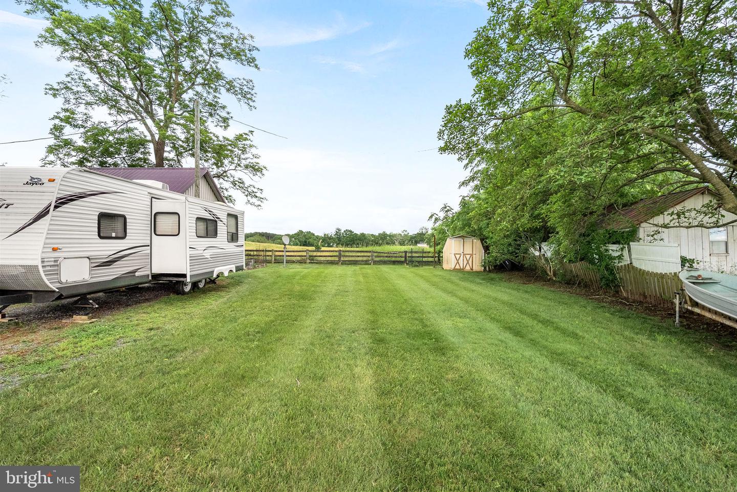 20078 LINCOLN RD, PURCELLVILLE, Virginia 20132, 3 Bedrooms Bedrooms, ,2 BathroomsBathrooms,Residential,For sale,20078 LINCOLN RD,VALO2099852 MLS # VALO2099852
