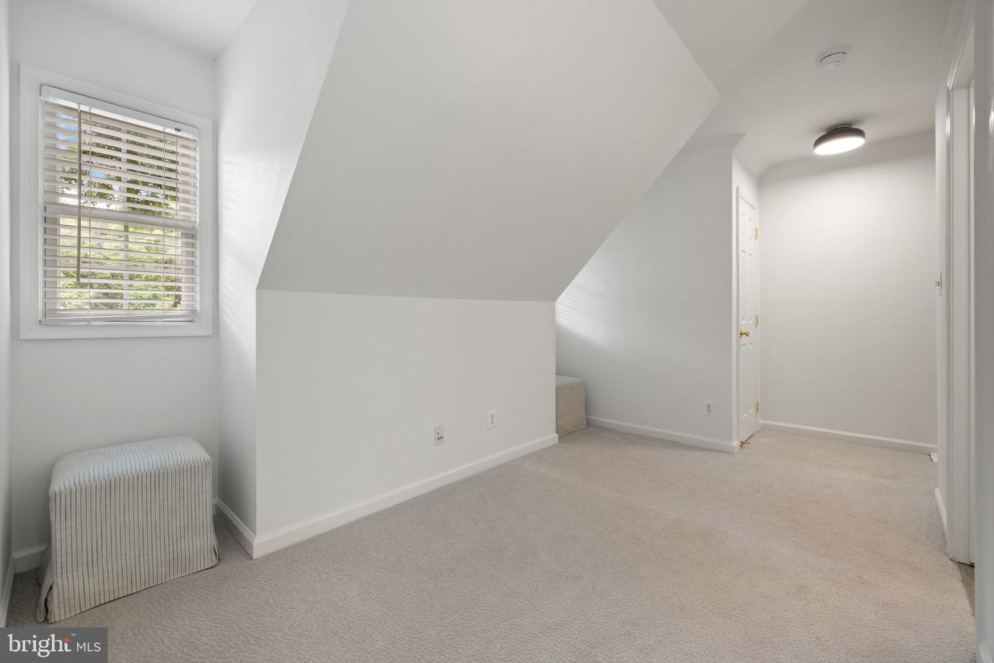 394 WHITE OAK LN, BLUEMONT, Virginia 20135, 1 Bedroom Bedrooms, ,1 BathroomBathrooms,Residential,For sale,394 WHITE OAK LN,VACL2003850 MLS # VACL2003850