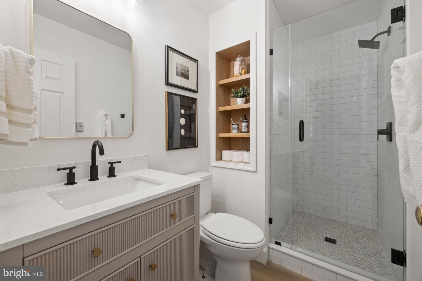 394 WHITE OAK LN, BLUEMONT, Virginia 20135, 1 Bedroom Bedrooms, ,1 BathroomBathrooms,Residential,For sale,394 WHITE OAK LN,VACL2003850 MLS # VACL2003850