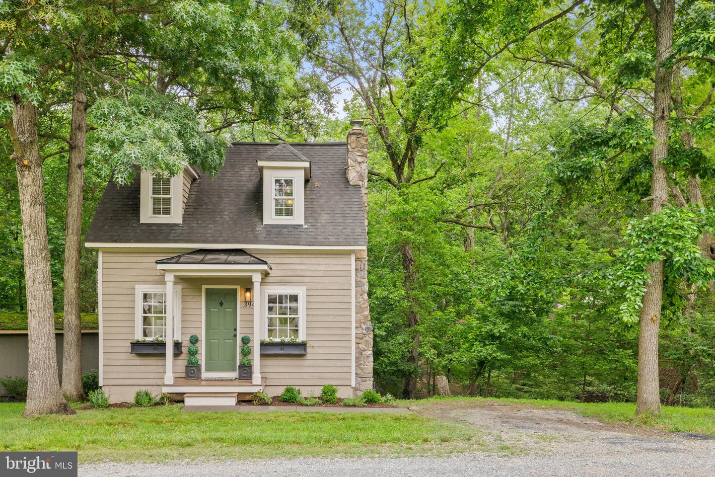 394 WHITE OAK LN, BLUEMONT, Virginia 20135, 1 Bedroom Bedrooms, ,1 BathroomBathrooms,Residential,For sale,394 WHITE OAK LN,VACL2003850 MLS # VACL2003850
