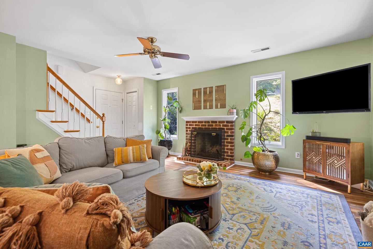295 HOMESTEAD LN, CHARLOTTESVILLE, Virginia 22902, 3 Bedrooms Bedrooms, ,2 BathroomsBathrooms,Residential,For sale,295 HOMESTEAD LN,665835 MLS # 665835