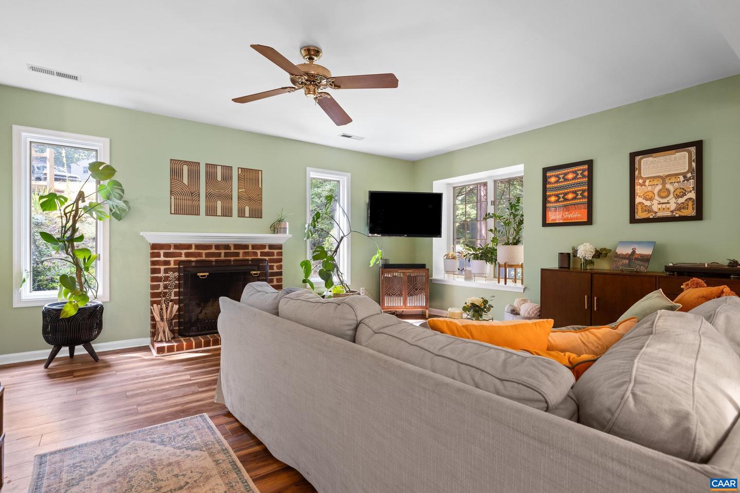 295 HOMESTEAD LN, CHARLOTTESVILLE, Virginia 22902, 3 Bedrooms Bedrooms, ,2 BathroomsBathrooms,Residential,For sale,295 HOMESTEAD LN,665835 MLS # 665835