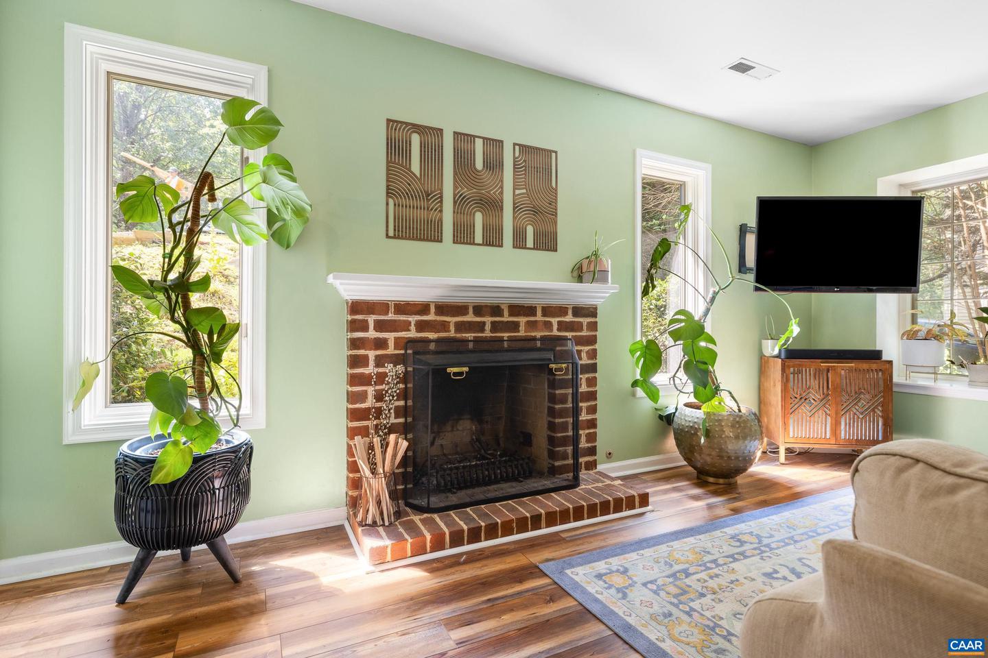 295 HOMESTEAD LN, CHARLOTTESVILLE, Virginia 22902, 3 Bedrooms Bedrooms, ,2 BathroomsBathrooms,Residential,For sale,295 HOMESTEAD LN,665835 MLS # 665835