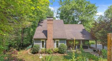 295 HOMESTEAD LN, CHARLOTTESVILLE, Virginia 22902, 3 Bedrooms Bedrooms, ,2 BathroomsBathrooms,Residential,For sale,295 HOMESTEAD LN,665835 MLS # 665835